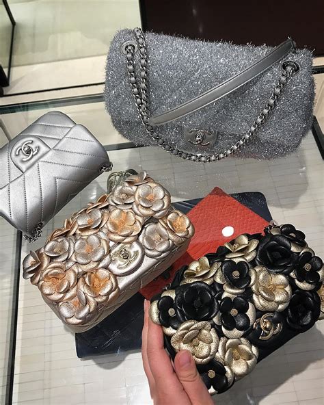 chanel crystal flower clutch